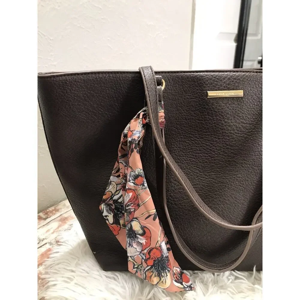 ANNE KLEIN WOMEN'S BROWN PEBBLE LEATHER TOTE GOLD SCARF HARWARE SIZE 18